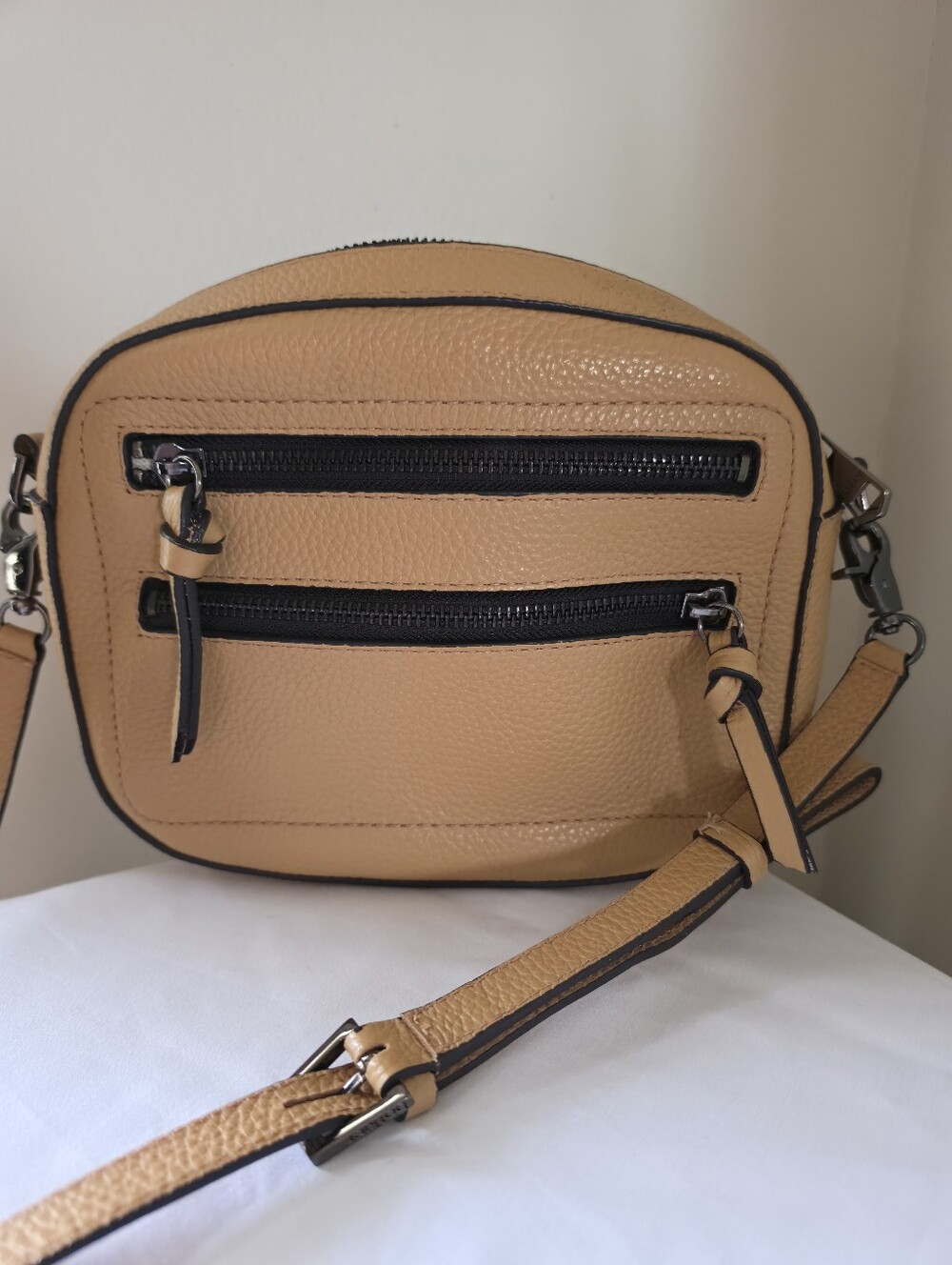 Botkier Chelsea Camera Crossbody bag